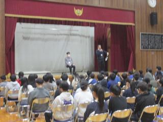 卒業式の練習②(6年生)