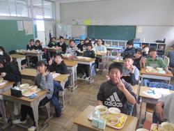 給食時間の６年生②