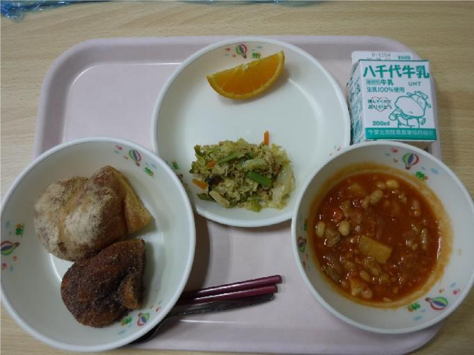 今日の給食1