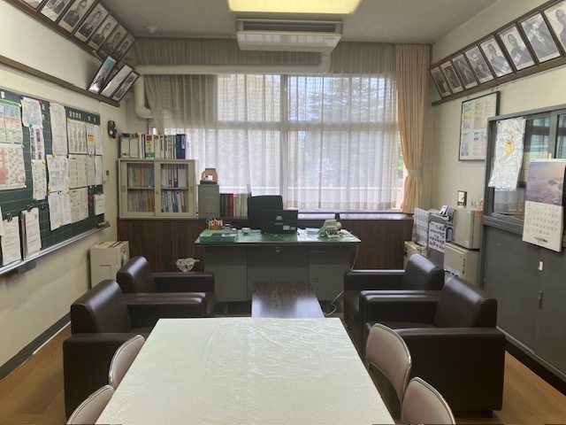 豊富小学校校長室