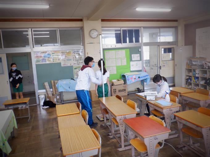 どれどれ、何㎝かな?どれくらいのびたかなー?