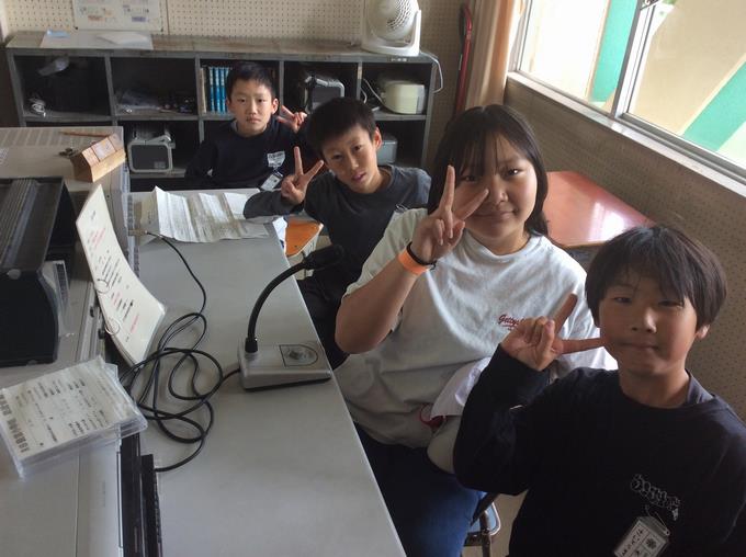 給食委員＆放送委員(今日の担当)