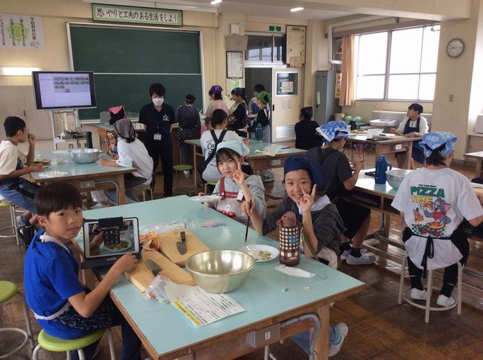 6年生＠調理実習