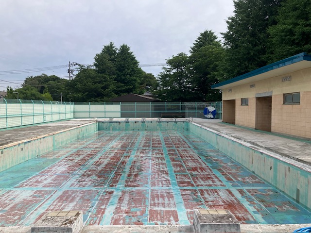 プール清掃完了