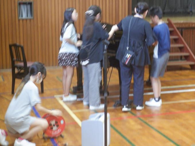 ６年生の後片付け