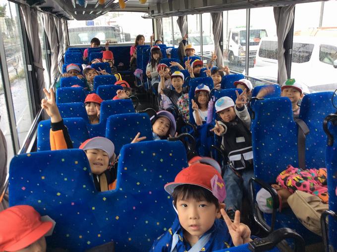 行きのバスの中🚌