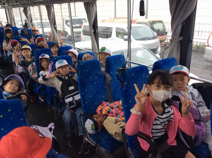 行きのバスの中🚌