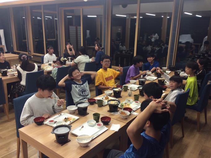 夕食