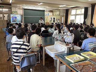 多くの写真や絵から、当時の生活についてご説明いただきました。