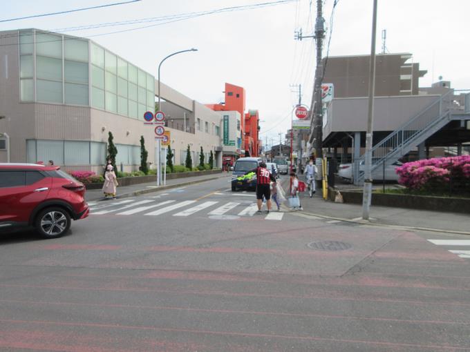 線路前横断歩道