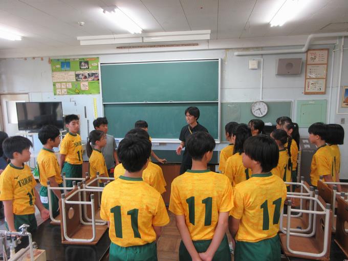 選手に気合いを入れるH先生