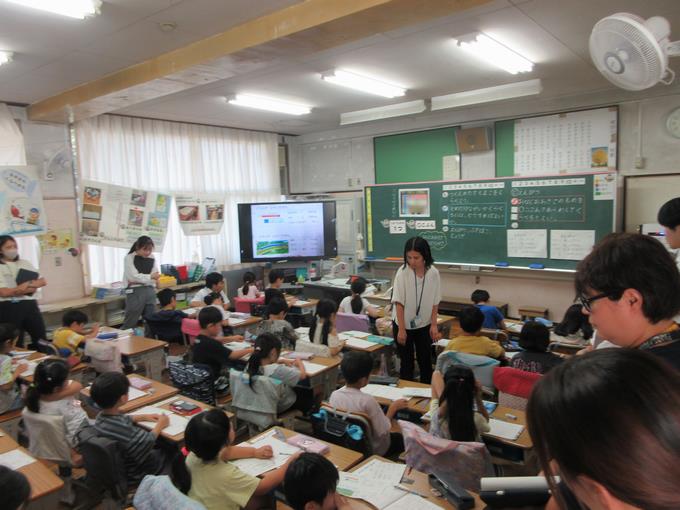 一生懸命考える子供たち