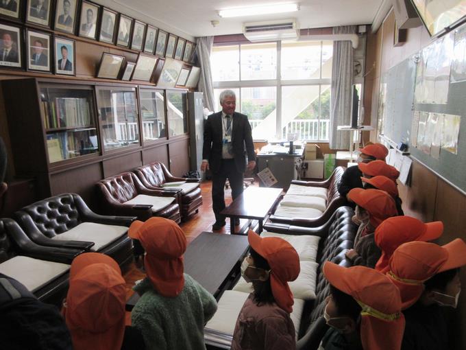 校長先生にご挨拶