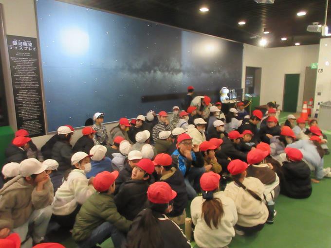 銀河眺望ディスプレイ前