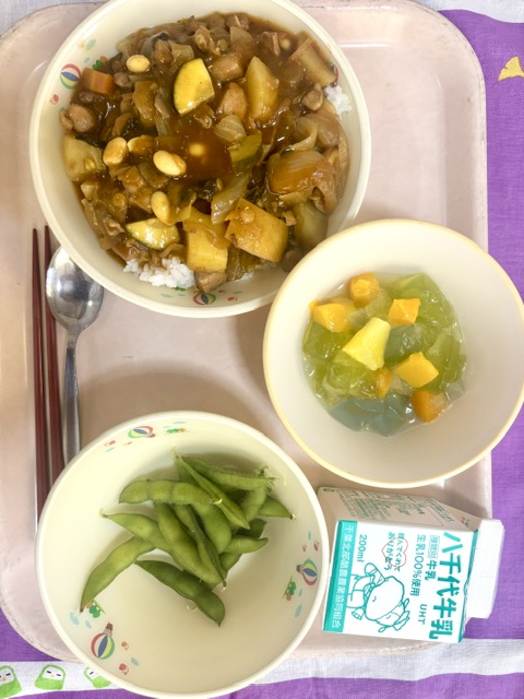 給食でいただきました