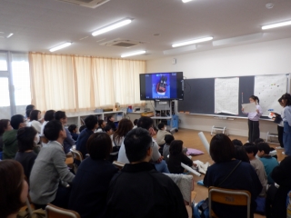 たくさんの保護者の方々にお越しいただきました