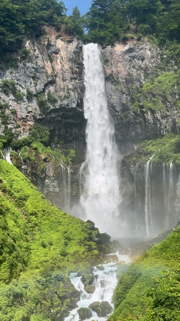 華厳の滝