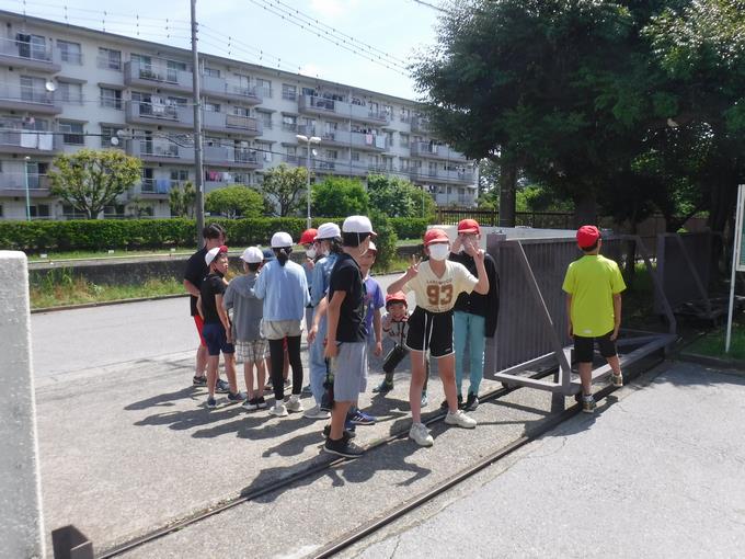 スタートは正門です