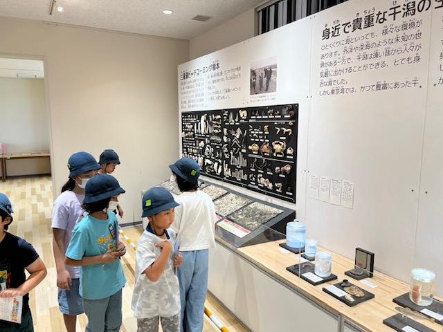 館内の見学
