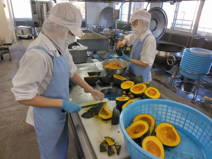 かぼちゃの🎃ほうとう作り