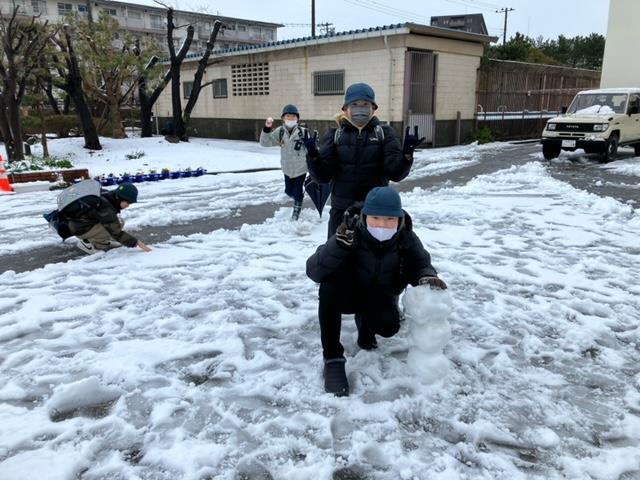 かわいい雪だるまをつくりました⛄