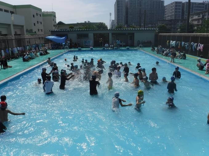 自由時間(水かけバトル)