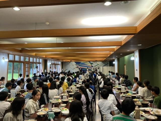 朝食の様子