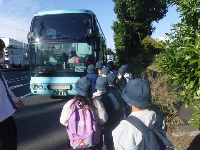 学習バス3号車