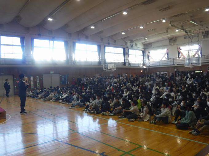 学年ごとに公開しました