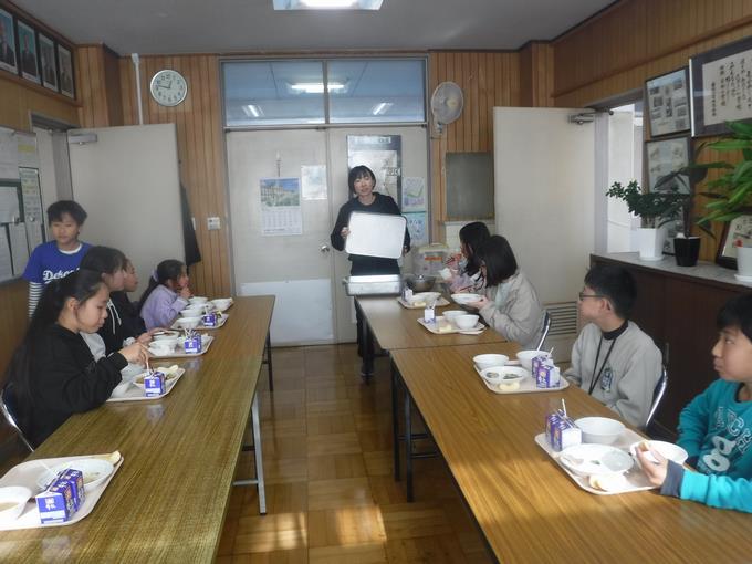 校長室会食@6年生