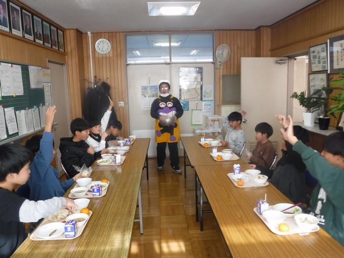 校長室会食@6年生