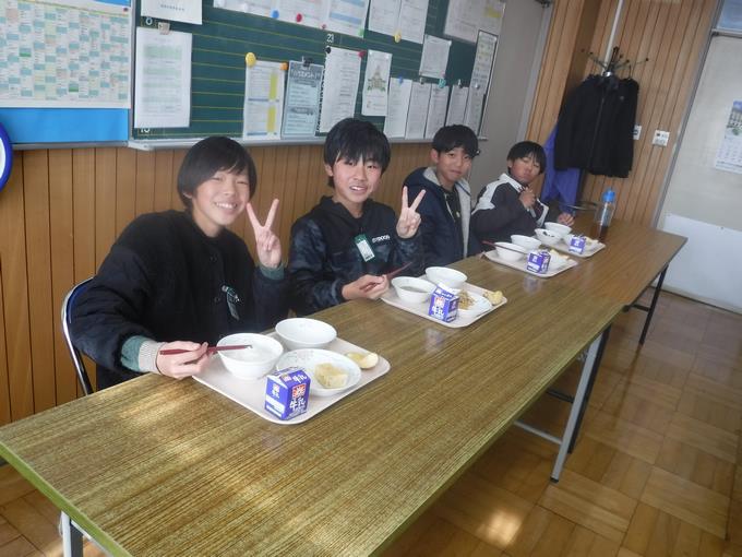 校長室会食@6年生
