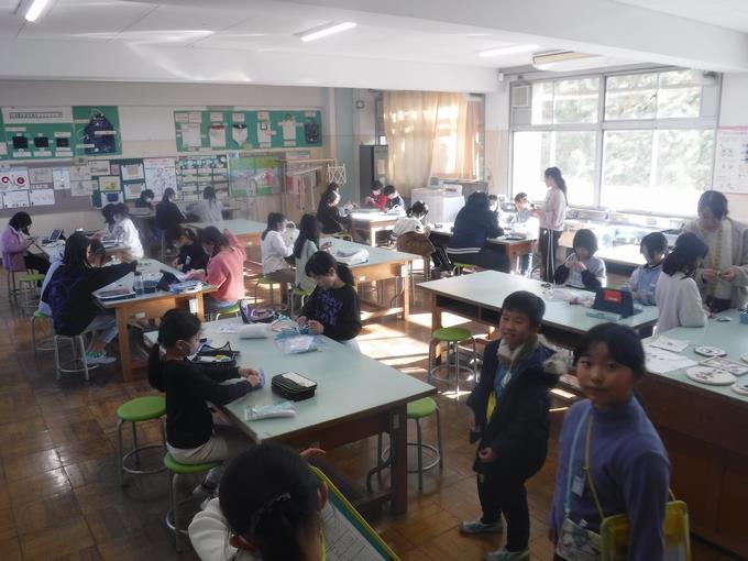手芸クラブの見学