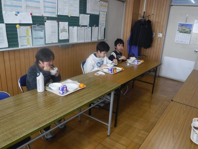 校長室会食@6年生
