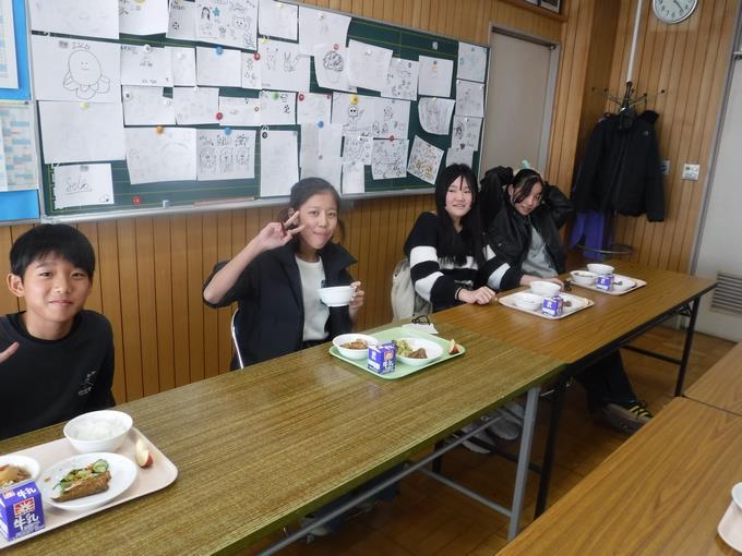 校長室会食@6年生