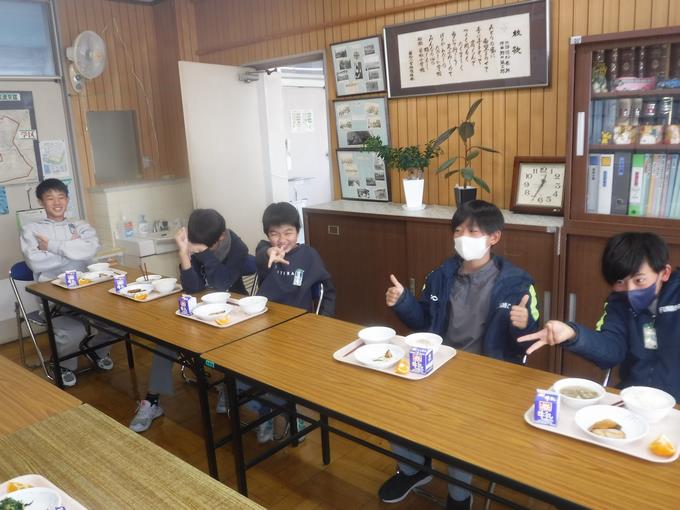 校長室会食@6年生