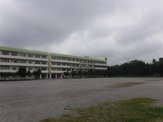 若松小学校