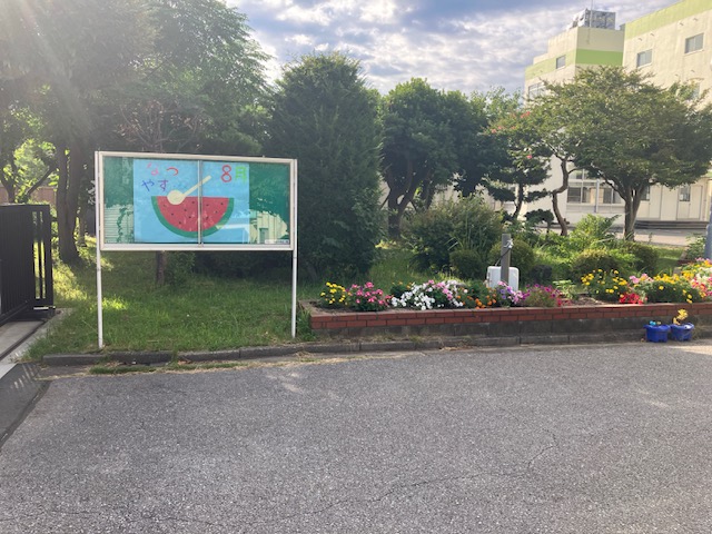 正門横の掲示板