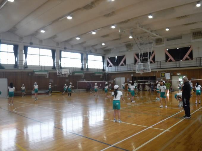 バドミントンクラブ