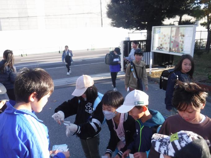 若松小・中あいさつ運動