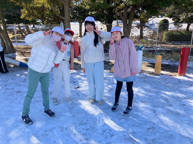 かわいい雪だるまを作りました