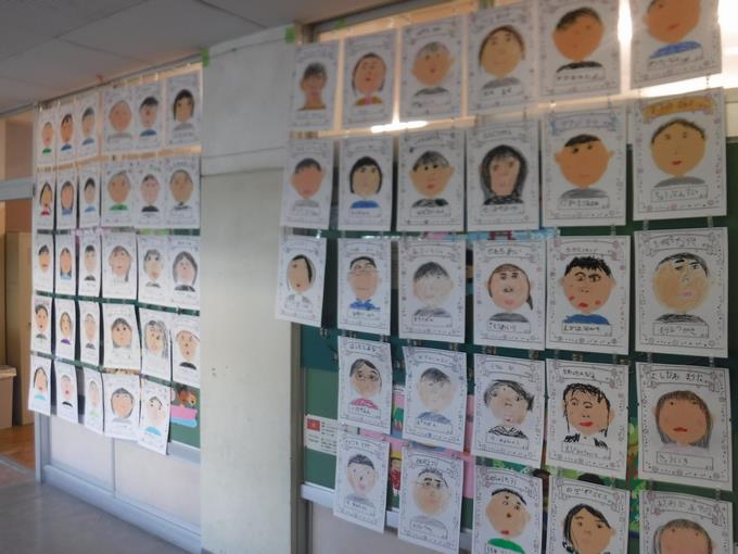 6年生の似顔絵