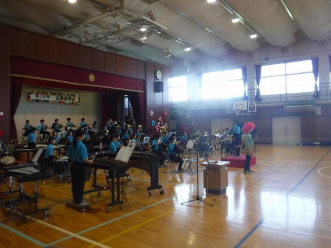 フ二クリ・フニクラ