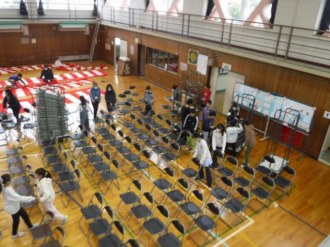 卒業式前日準備