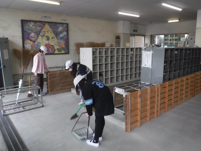 卒業式前日準備