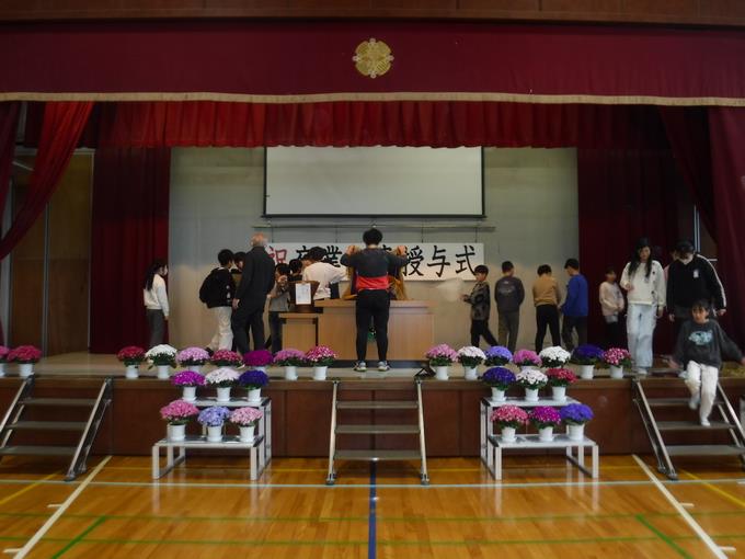 卒業式前日準備