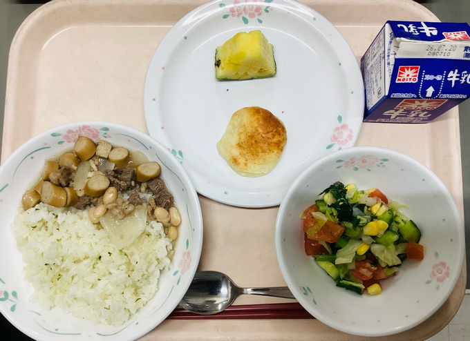 給食１