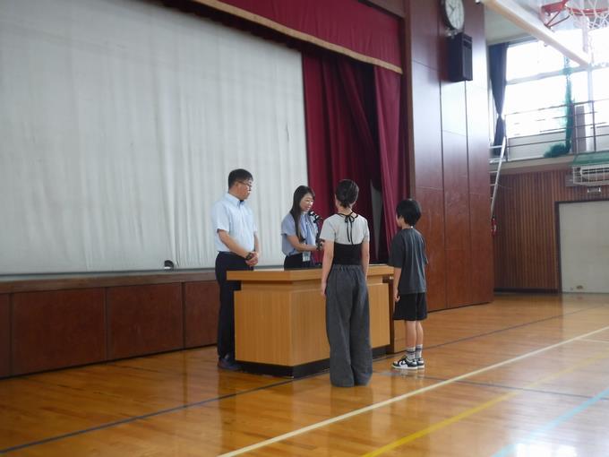 吹奏楽部の表彰の様子