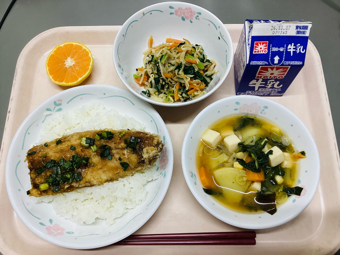 給食1