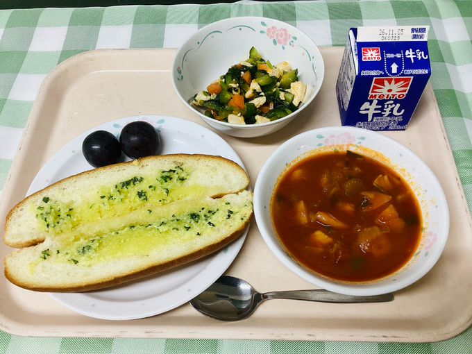 給食1